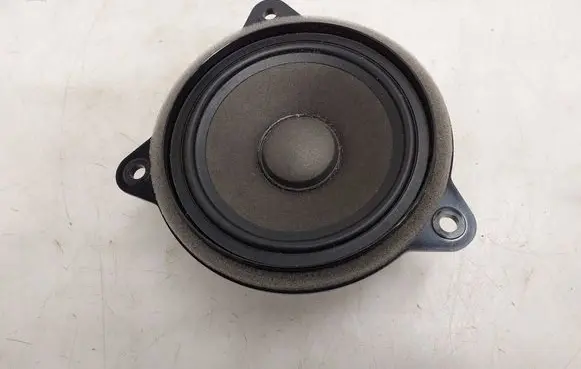 Volkswagen Tiguan Panel speaker 571035415