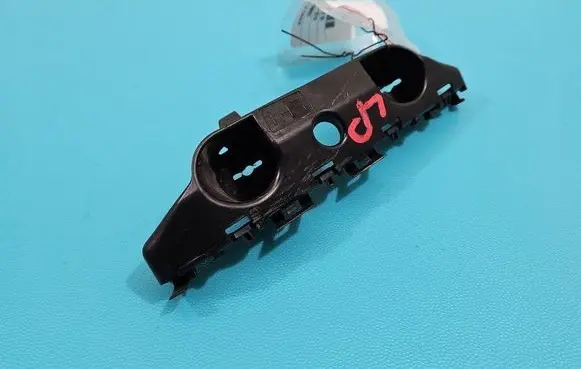 Nissan Note (E12) Front bumper mounting bracket 622253VU0A IMPRK1466494