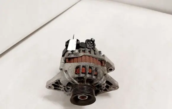 KIA Rio Generator/alternator 37300-2B300