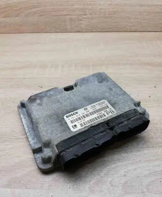 Opel Astra G Engine control unit/module ECU 24417167 0281010267
