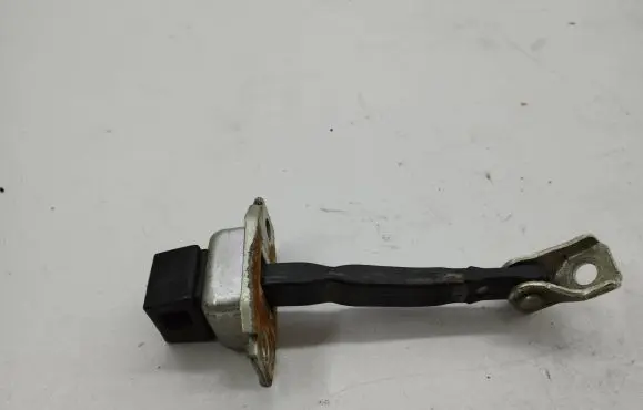 Peugeot 4007 Rear door check strap stopper