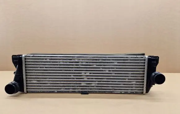 Mercedes-Benz Sprinter W907 W910 Intercooler radiator