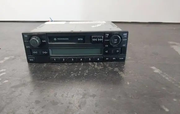Radio/CD/DVD/GPS head unit