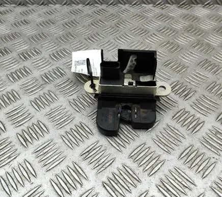 Volkswagen Tiguan Tailgate/trunk/boot lock/catch/latch 5M0827505E