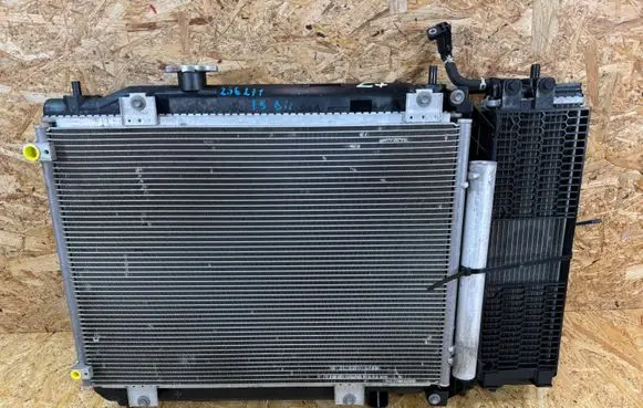 Honda Jazz IV GR Radiator set 268000-2013 268000-2431 114032-615-6Y0