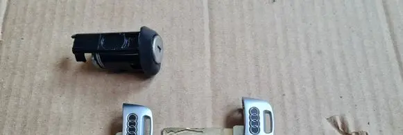 Audi Q5 SQ5 Coupe door lock (next to the handle) 