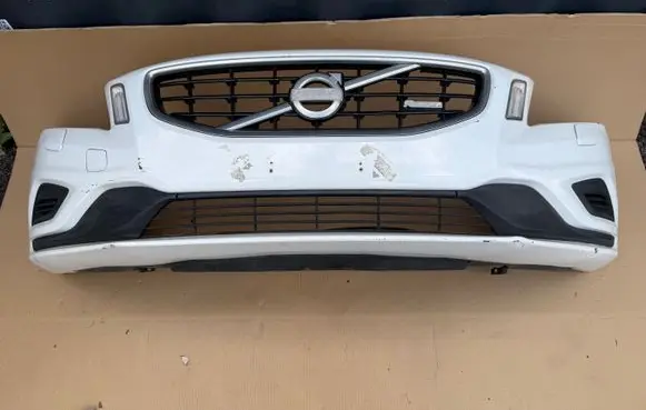 Volvo S60 Front bumper 31290975