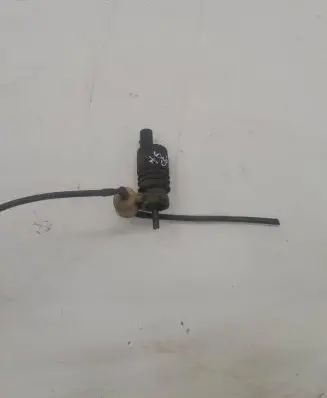 Audi A6 S6 C5 4B Windscreen/windshield washer pump