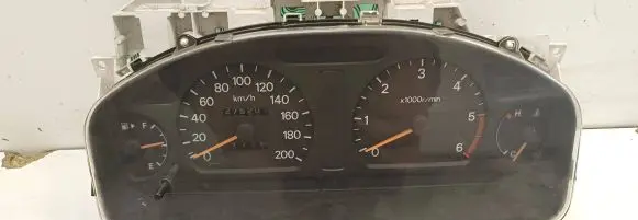 Mitsubishi Galant Speedometer (instrument cluster) MR381828