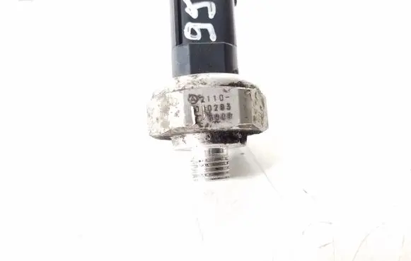 Mercedes-Benz E W212 Air conditioning (A/C) pressure sensor A0002838000