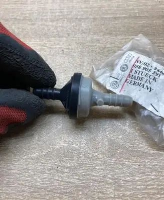 Volkswagen Polo IV 9N3 Vacuum valve 058905291