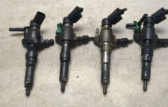 Citroen C4 I Fuel injectors set 9802448680 A00b8704