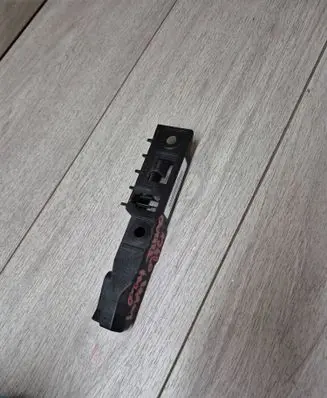 Porsche Boxster 981 Front bumper mounting bracket 98150553600