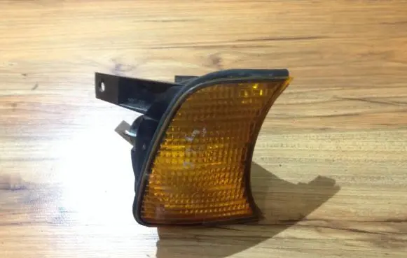 BMW 5 E34 Front indicator light 1384034