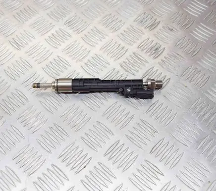 BMW 3 F30 F35 F31 Fuel injector 0261500109 7597870