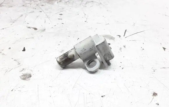 Ford Focus Camshaft position sensor 9665443580