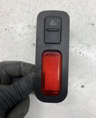 Audi A8 S8 D3 4E Alarm switch 4E0959557B 4E0962109A