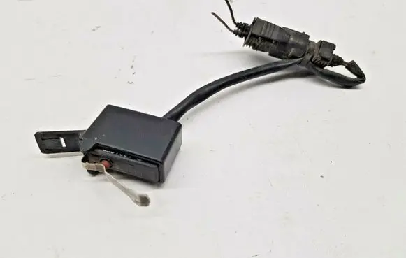 BMW 3 E36 Tailgate/trunk/boot open switch 8353209 nr7991