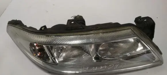 Renault Laguna II Headlight/headlamp 8200002847