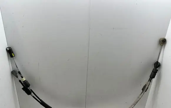 Volvo S60 Gear shift cable linkage 