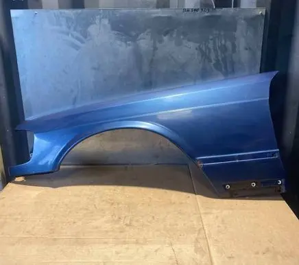 Mercedes-Benz S W126 Fender