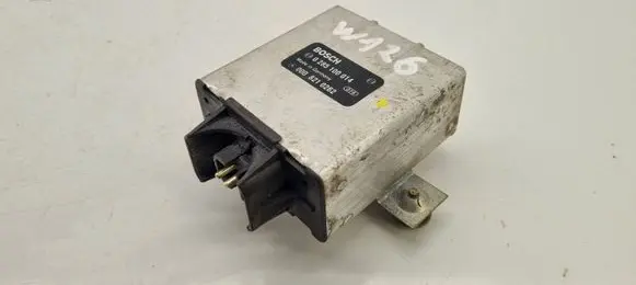 Mercedes-Benz S W126 Other control units/modules 0008210262