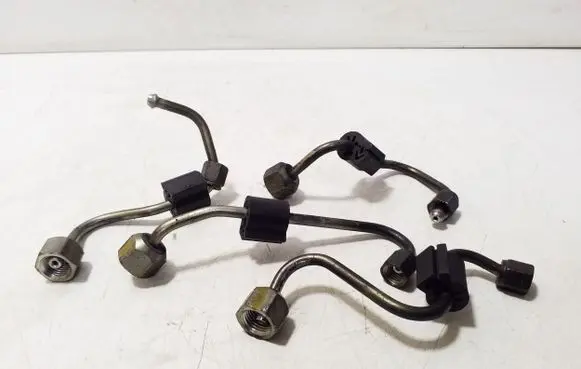Jeep Cherokee Fuel injector supply line/pipe 55218921 55218923