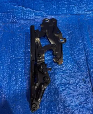Audi A6 S6 C8 4K Engine bonnet/hood hinges 4K0823301A