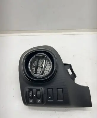 Renault Trafic III (X82) Dashboard side air vent grill/cover trim 683112651R 687608143R 93452465