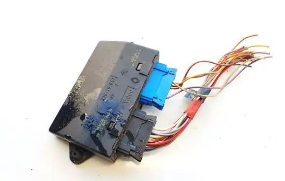 Renault Laguna I Other control units/modules 7700843415a 738-46-847