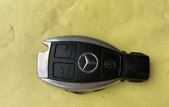 Mercedes-Benz C AMG W204 Ignition key/card 2008DJ4519 0080A023017