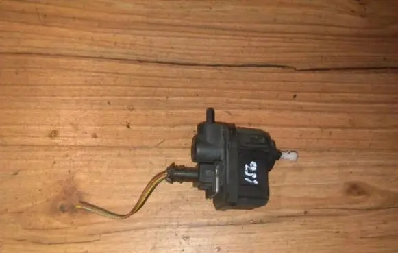 Alfa Romeo 156 Headlight level adjustment motor 