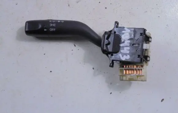 Mazda 323 Wiper turn signal indicator stalk/switch 17A0895