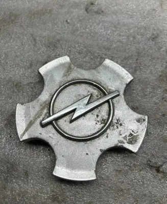 Opel Vectra C R20 wheel hub/cap/trim 90576630EJ