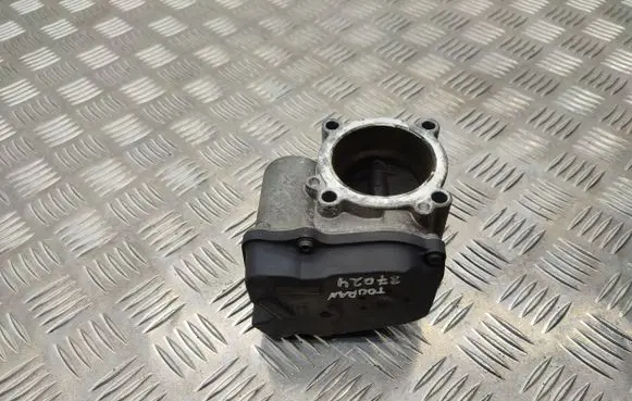 Volkswagen Touran I Engine shut-off valve 03C133062C