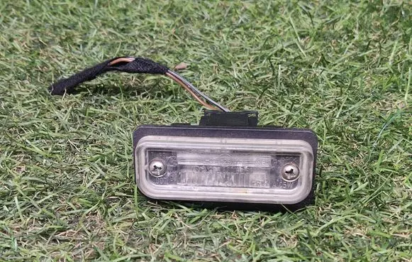 Mercedes-Benz E W211 Number plate light A2038200256