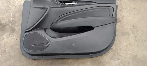 Opel Insignia B Front door card panel trim 13491533