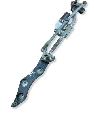 BMW 5 E60 E61 Front wiper linkage and motor 7131164