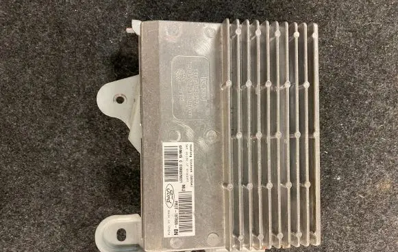 Ford Mustang VI Sound amplifier FR3T18T806BN E108G5760271 S69GA