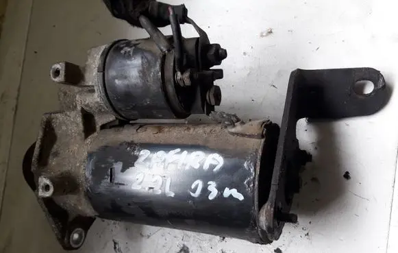 Opel Zafira A Starter motor