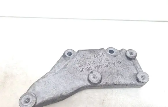 Mercedes-Benz C W204 Engine mounting bracket A6510940039