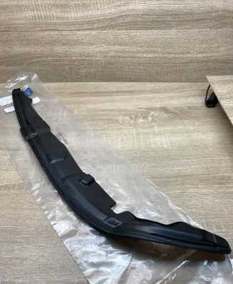 Mercedes-Benz E W211 Front door rubber seal A2117270330