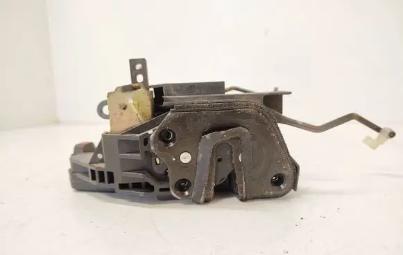 Hyundai Matrix Front door lock PPT30