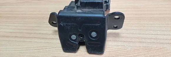 KIA Sportage Tailgate/trunk/boot lock/catch/latch 812303W000