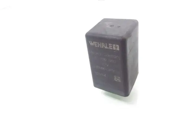 Audi A6 S6 C6 4F Glow plug pre-heat relay 51799060
