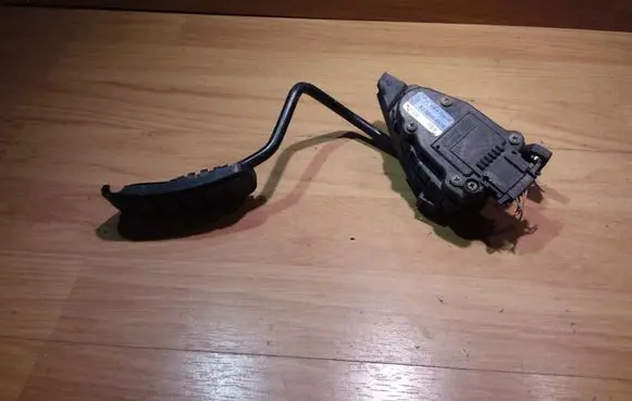 Renault Vel Satis Accelerator throttle pedal 8200004938