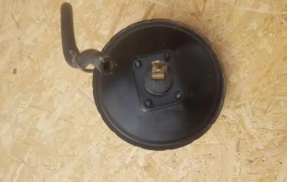 Nissan Almera Tino Brake booster 46007BU305
