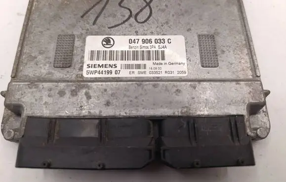 Volkswagen PASSAT B7 Engine control unit/module 047906033C 5WP4419907 3PASJ4A