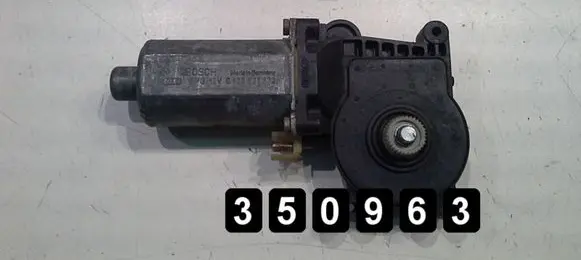 Mercedes-Benz E W210 Front door window regulator with motor 0130821672