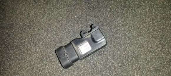 Renault Laguna I Air pressure sensor 7700101762 16220279